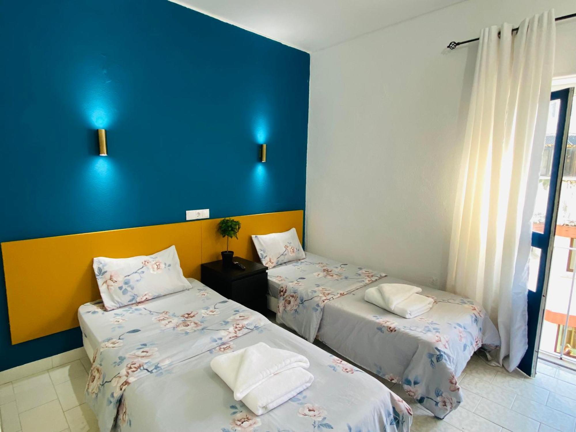Central Atlantic Beach Guesthouse Costa da Caparica Extérieur photo
