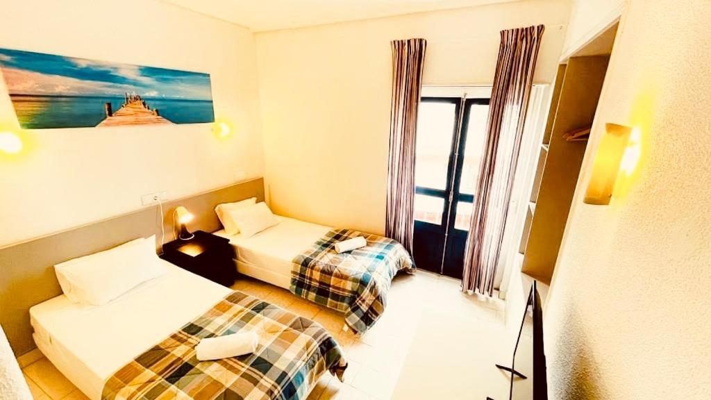 Central Atlantic Beach Guesthouse Costa da Caparica Extérieur photo