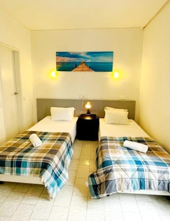 Central Atlantic Beach Guesthouse Costa da Caparica Extérieur photo